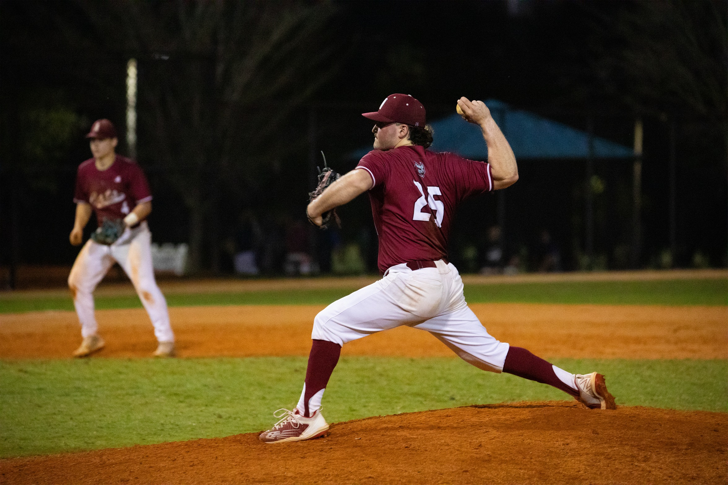 Baseball Can't Hold on Against Spartans