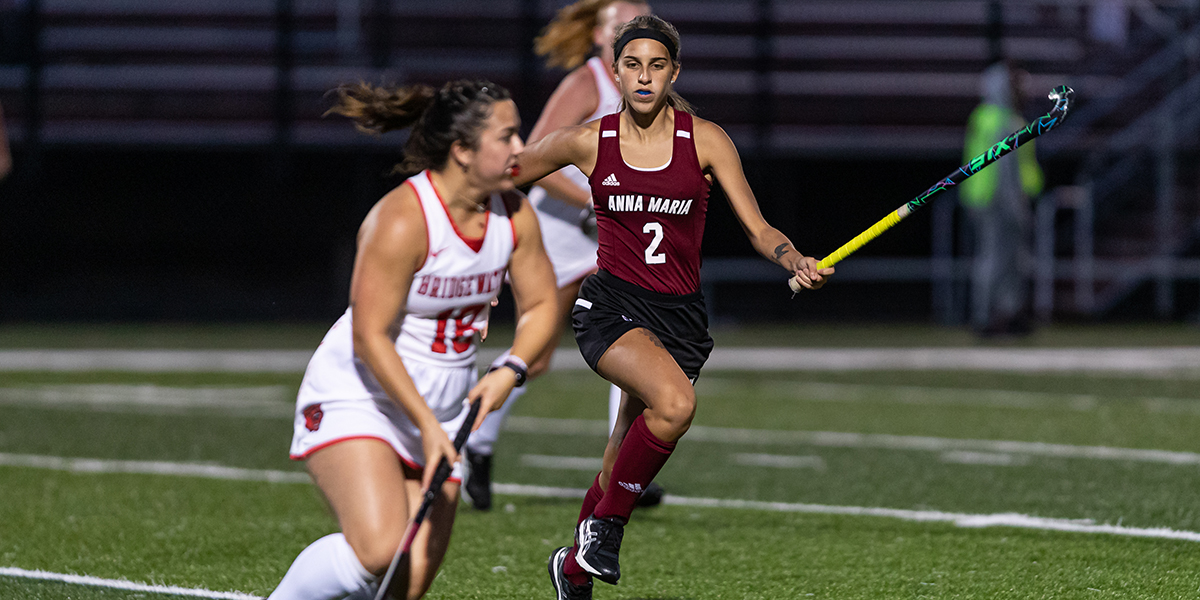 Sophomore midfielder Lexis Medina (Enfield, CT)