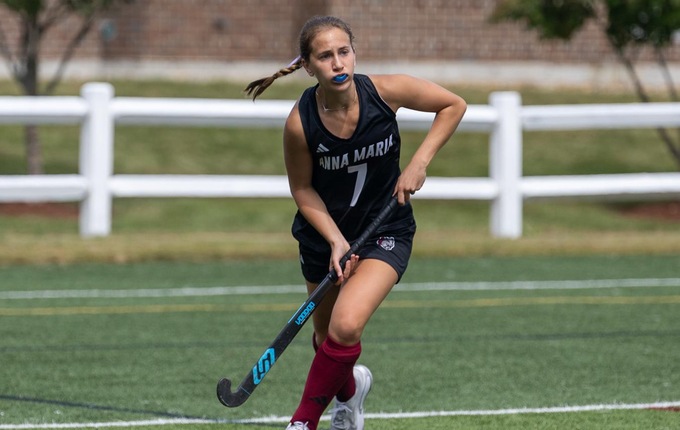 Field Hockey Dominates in First Victory Over Elms