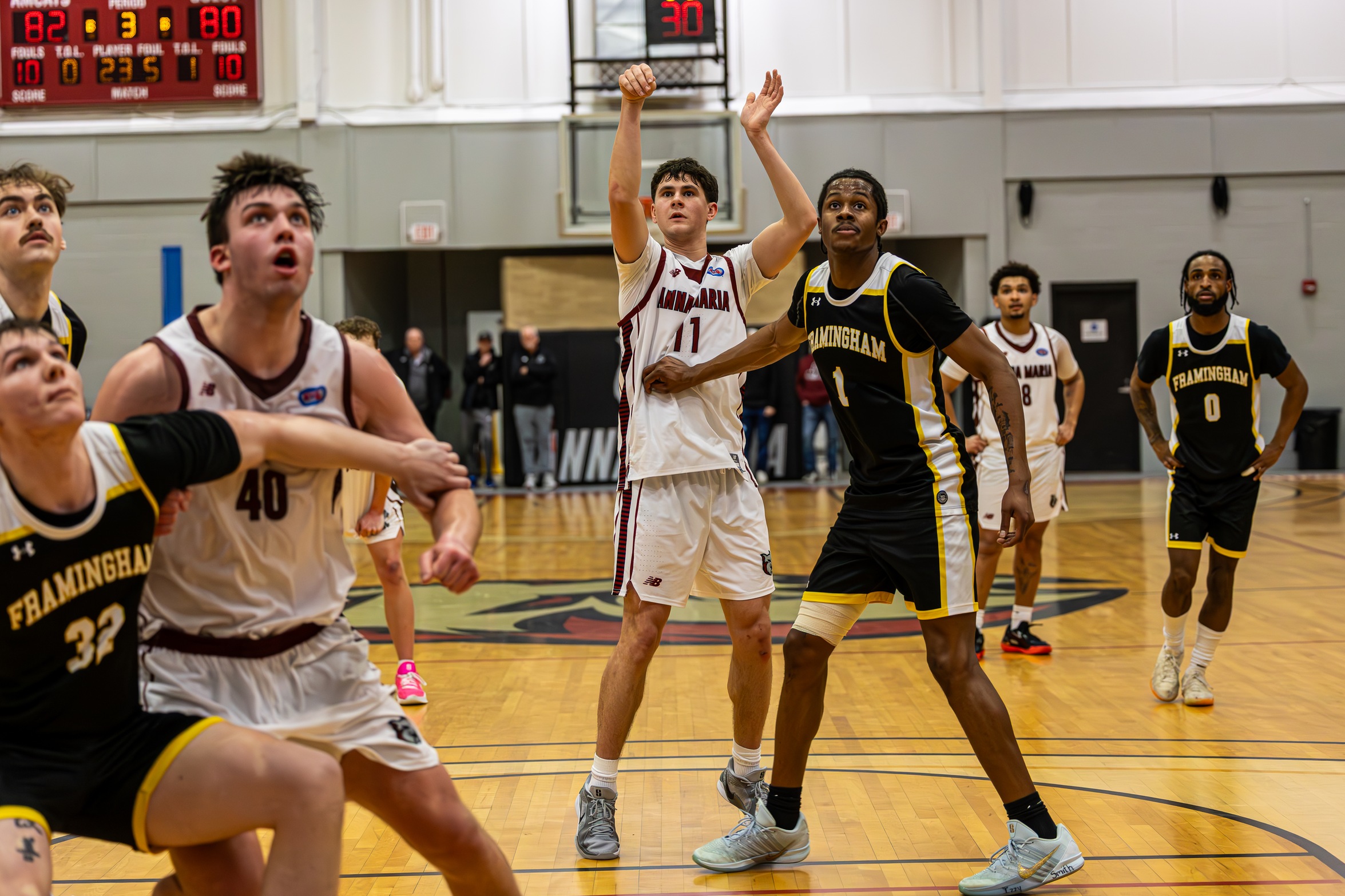 Men&rsquo;s Basketball Storms Back From 25-Point Deficit to Win in Overtime
