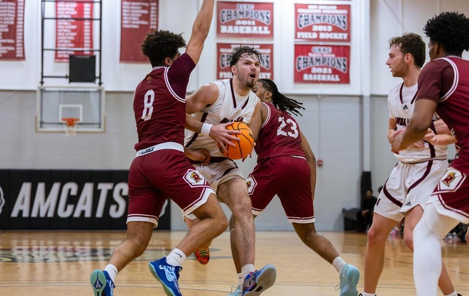 Men&rsquo;s Basketball Falls at Bridgewater State