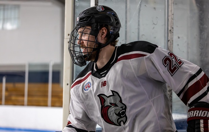 Barrow Earns MASCAC Player of the Week for Men's Ice Hockey