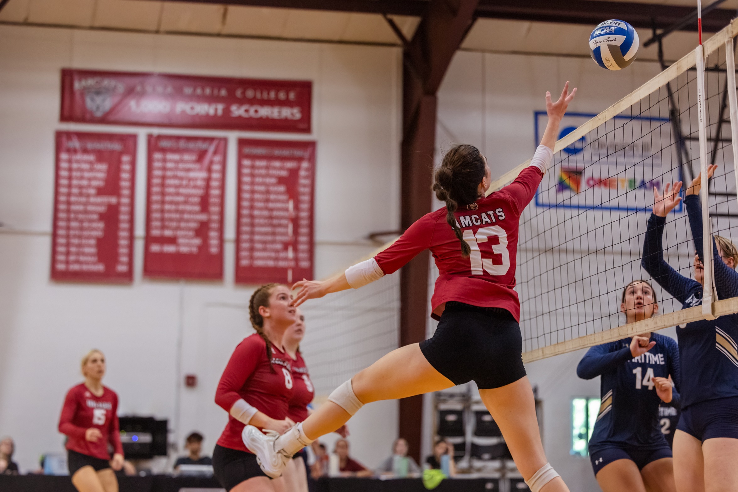 Trailblazers Scratch Past Women&rsquo;s Volleyball