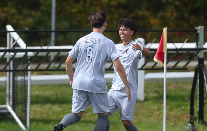 Men&rsquo;s Soccer Sinks Buccaneers