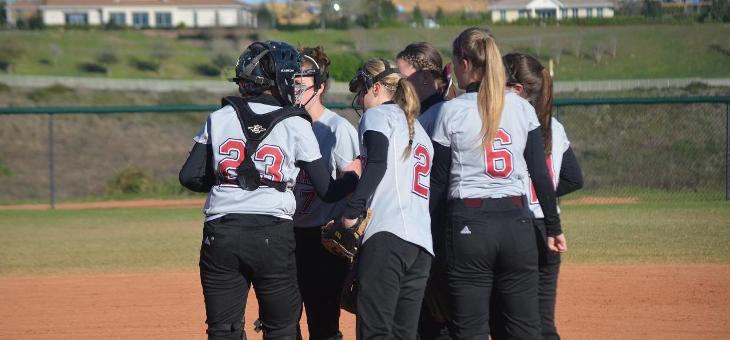 Lady AMCATS wrap up 2014 with pair of losses at Emmanuel