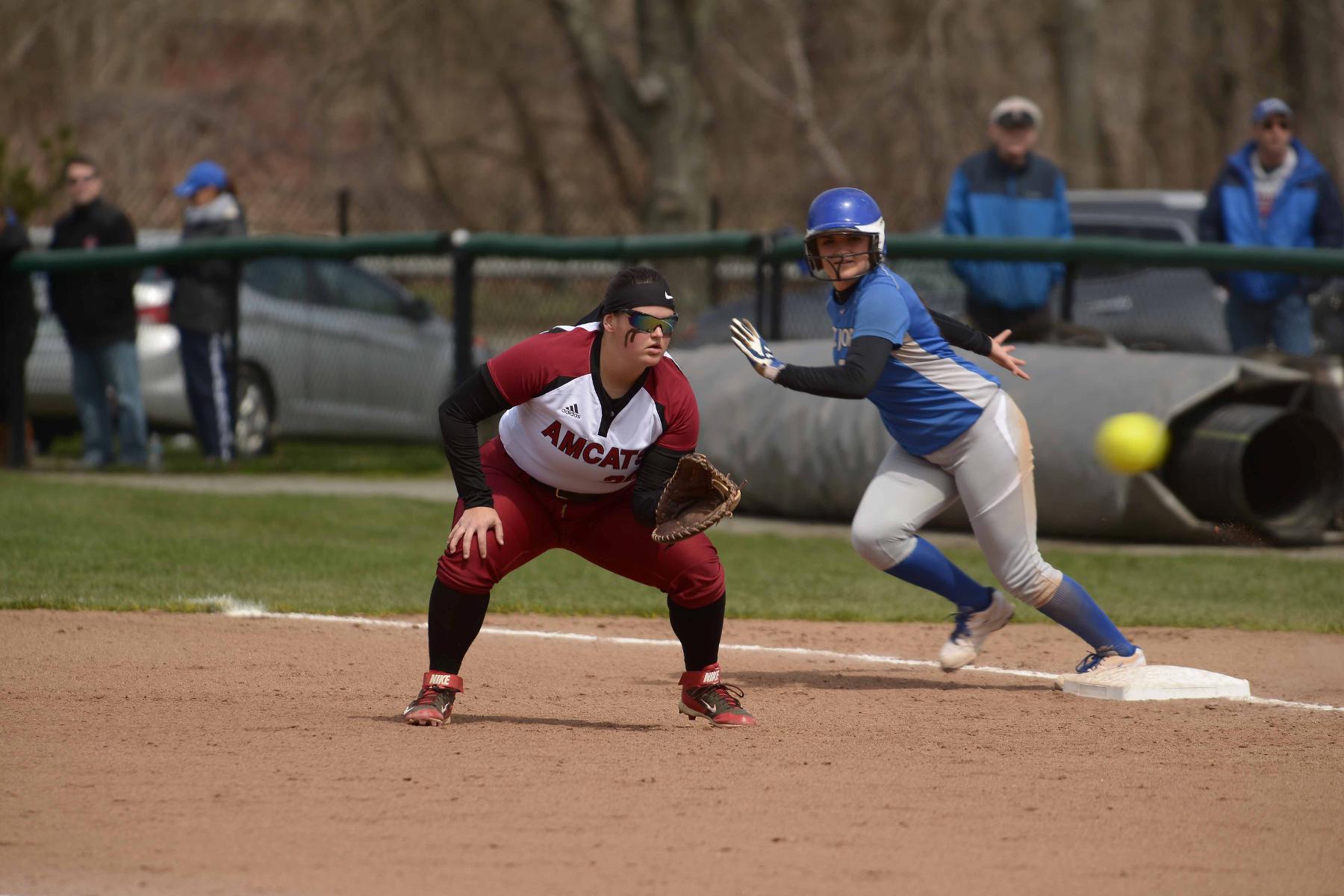 Monks Post Pair of GNAC Victories Over AMCATS