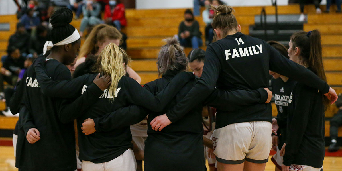 Women's Basketball ends season