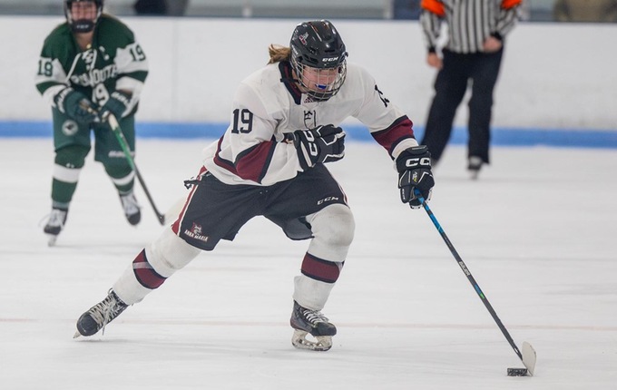 Women&rsquo;s Ice Hockey Taken Down by Rivier
