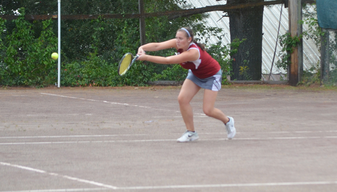 Curry Cruises to 8-1 win against Tennis