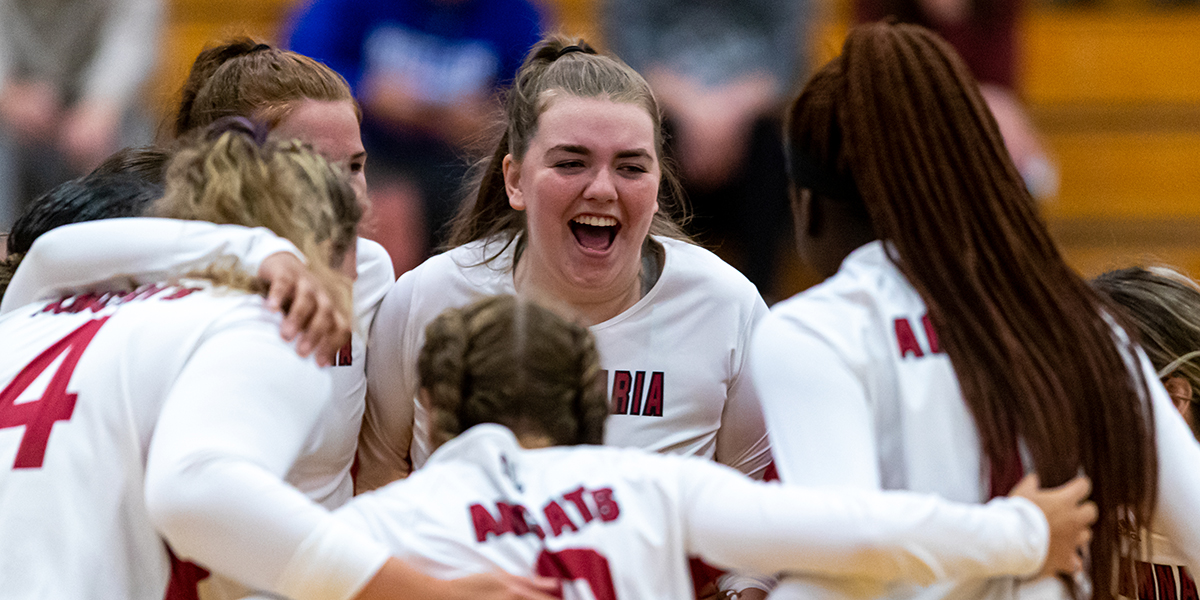 Senior middle blocker Ashley Sheehan (Medford, MA)