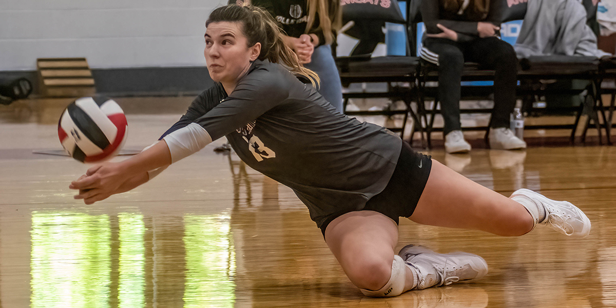 Junior outside hitter Sarah Burt (Plymouth, MA)