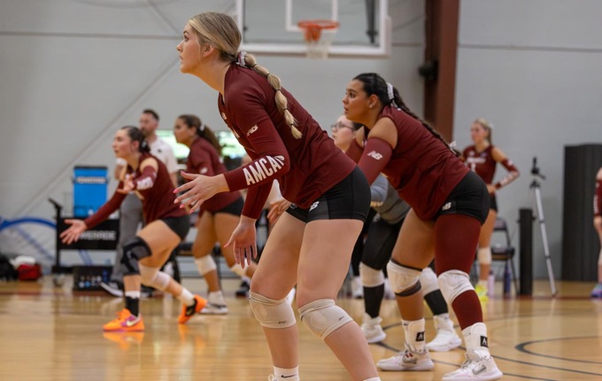 Women&rsquo;s Volleyball Stopped Short by MCLA